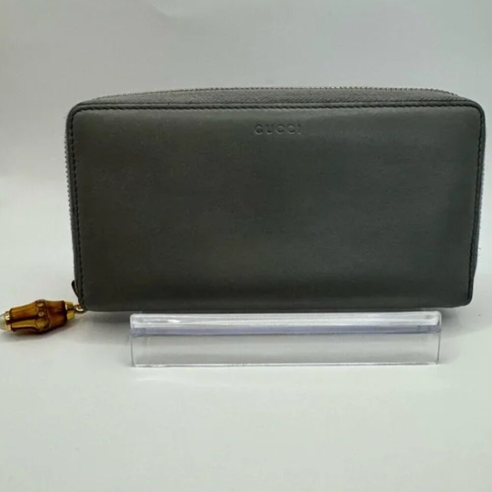 Gucci Leather Zip Around Long Wallet in Grey w/ Bamboo + Pearl Zipper Pull EUC